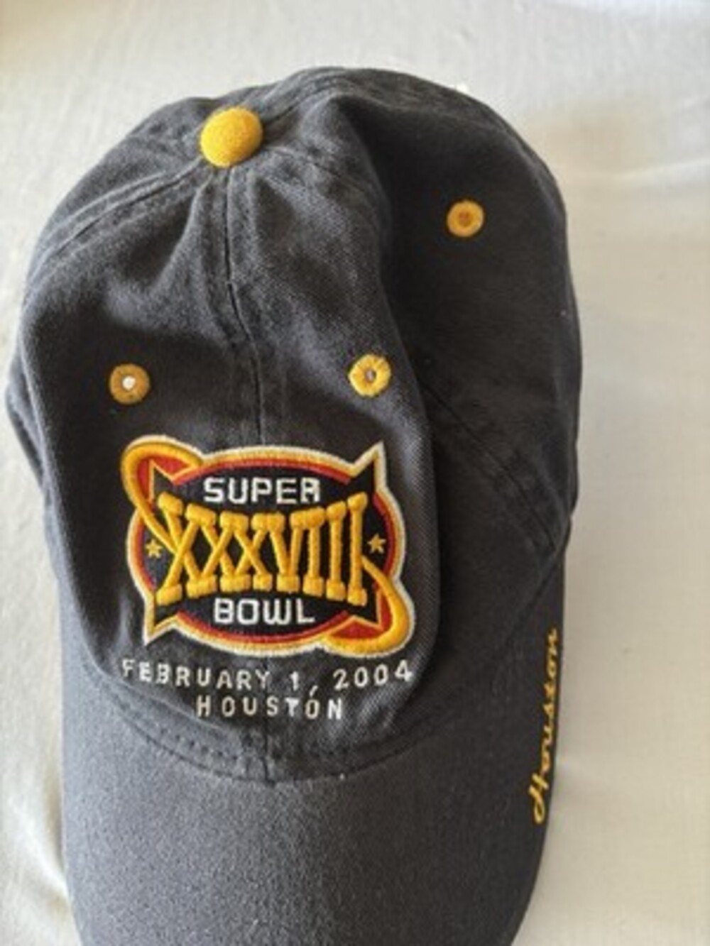 Super Bowl Houston 2004 Reebok Hat One size NWT Also Has A Pin